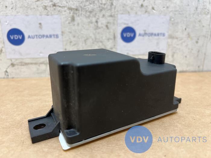 Voltage regulator Mercedes C-Klasse