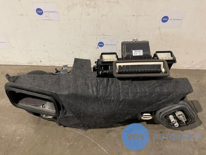 Heater housing Mercedes E-Klasse