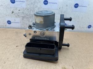 Gebruikte ABS Pomp Mercedes E (W213) E-200d 1.6 Turbo 16V Prijs € 181,50 Inclusief btw aangeboden door Autoparts Van De Velde