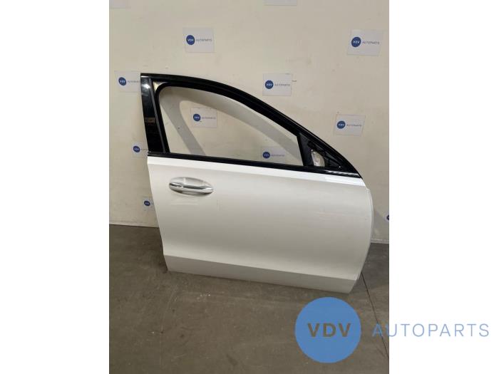 Puerta 4 puertas derecha delante Mercedes C-Klasse