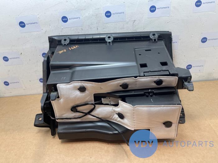 Handschuhfach Mercedes C-Klasse