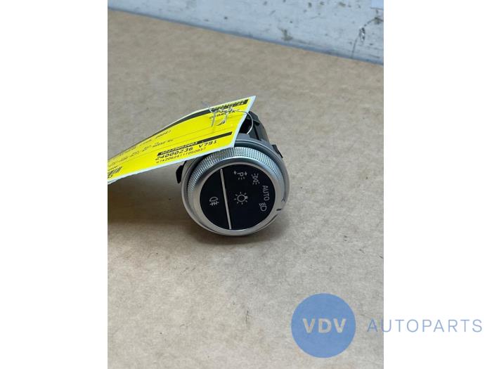 Przelacznik swiatel Mercedes C-Klasse