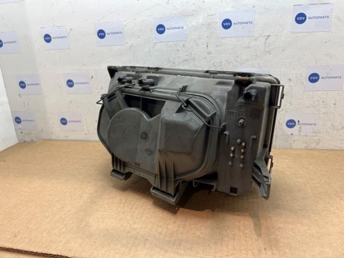 Headlight, right Mercedes 190E/D