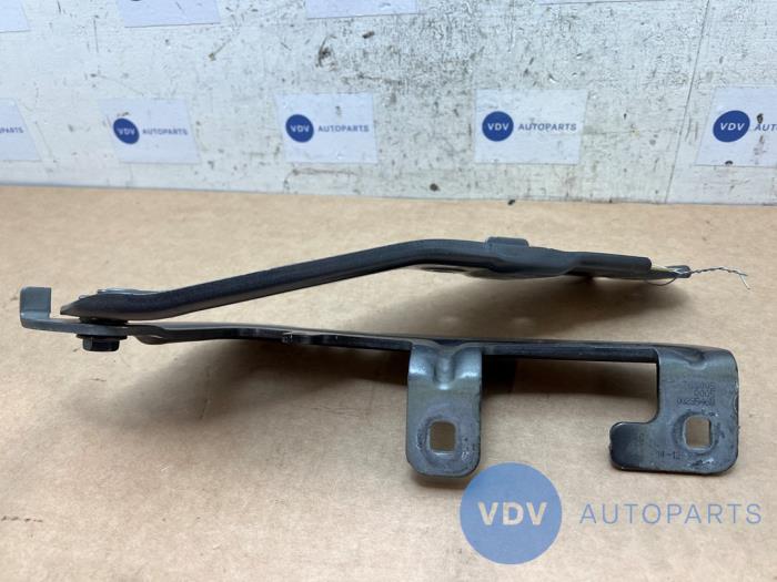 Charnière capot Mercedes B-Klasse