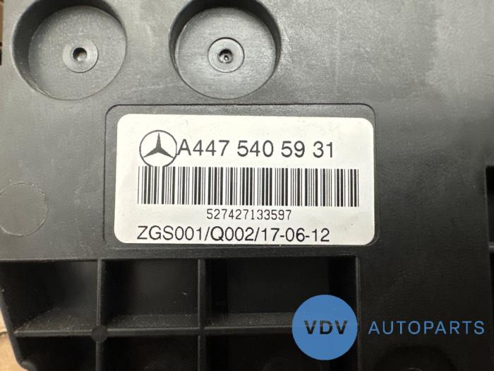 Fuse box Mercedes Vito