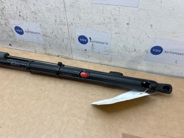 Zestaw amortyzatorów gazowych pokrywy silnika Mercedes GLK-Klasse