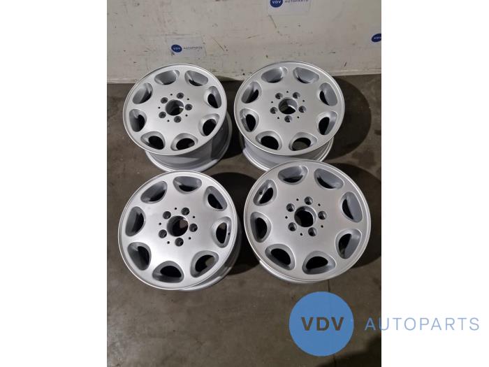 Velgen set Mercedes E-Klasse