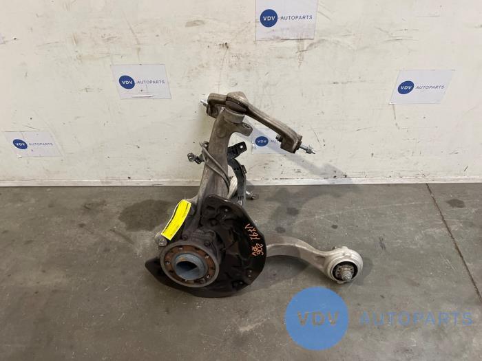 Knuckle, front right Mercedes C-Klasse