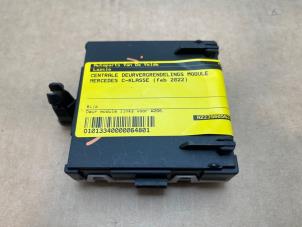 Gebruikte Centrale Deurvergrendelings Module Mercedes C (W206) C-300 de 2.0 Turbo 16V 4-Matic Prijs € 24,20 Inclusief btw aangeboden door Autoparts Van De Velde