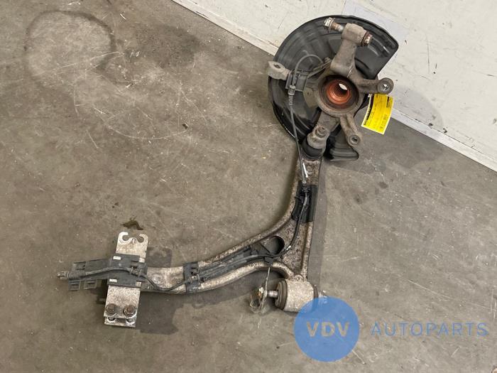Knuckle, front left Mercedes B-Klasse