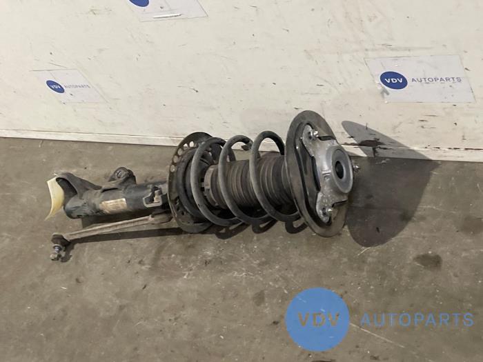Fronts shock absorber, left Mercedes E-Klasse