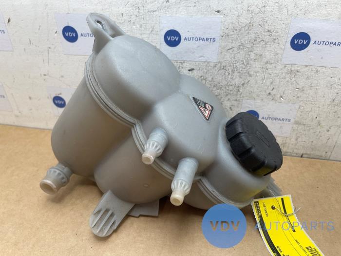 Front windscreen washer reservoir Mercedes C-Klasse