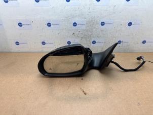Gebruikte Spiegel Buiten links Mercedes C (W206) C-220d 2.0 Turbo 16V Prijs € 756,25 Inclusief btw aangeboden door Autoparts Van De Velde