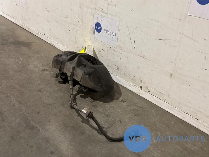 Etrier de frein (pince) avant gauche Mercedes C-Klasse