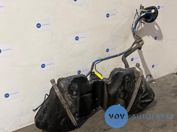 Réservoir de carburant Mercedes C-Klasse