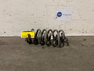 Gebruikte Veerschroef achter Mercedes C (W206) C-220d 2.0 Turbo 16V Prijs € 48,40 Inclusief btw aangeboden door Autoparts Van De Velde