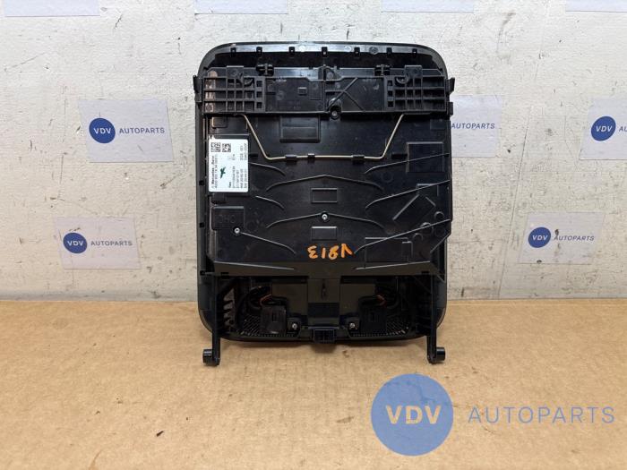 Oswietlenie wewnetrzne przód Mercedes C-Klasse