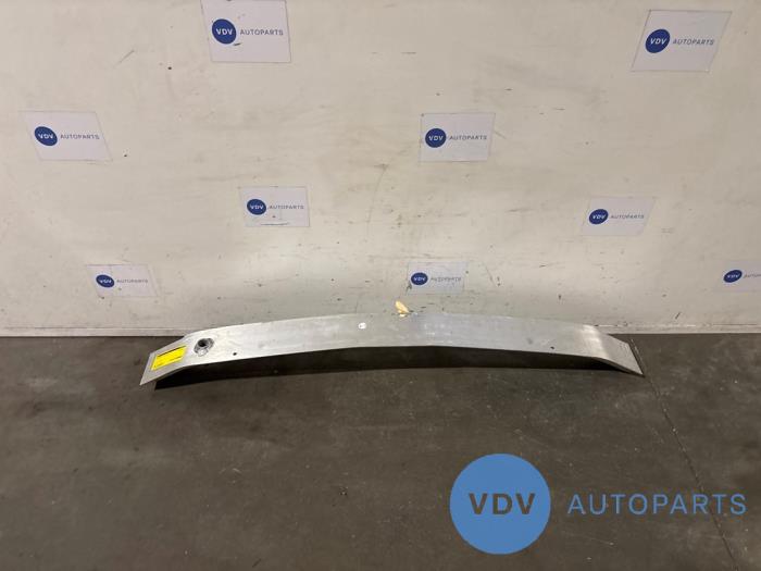 Chassisstreifen vorne Mercedes CLA