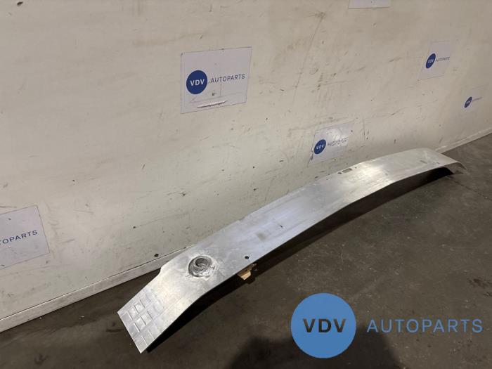 Chassisstreifen vorne Mercedes CLA