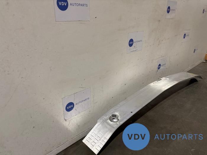 Chassisstreifen vorne Mercedes CLA