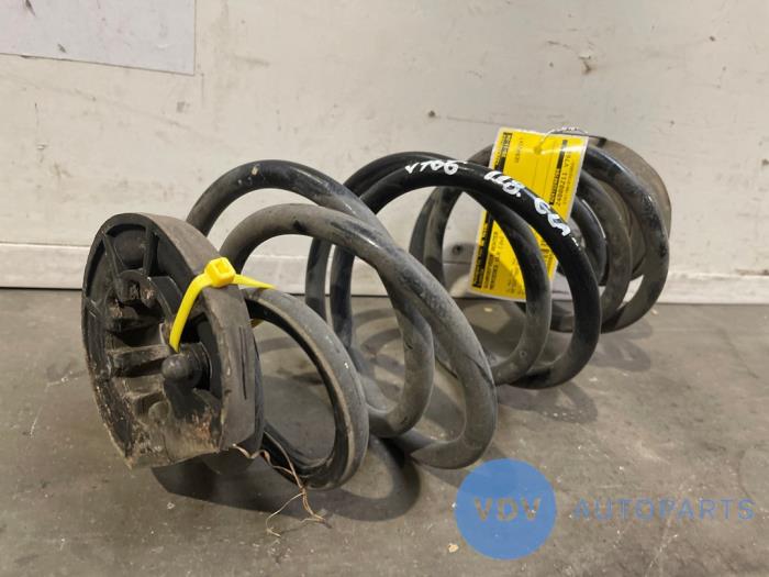 Schraubenfeder hinten Mercedes CLA