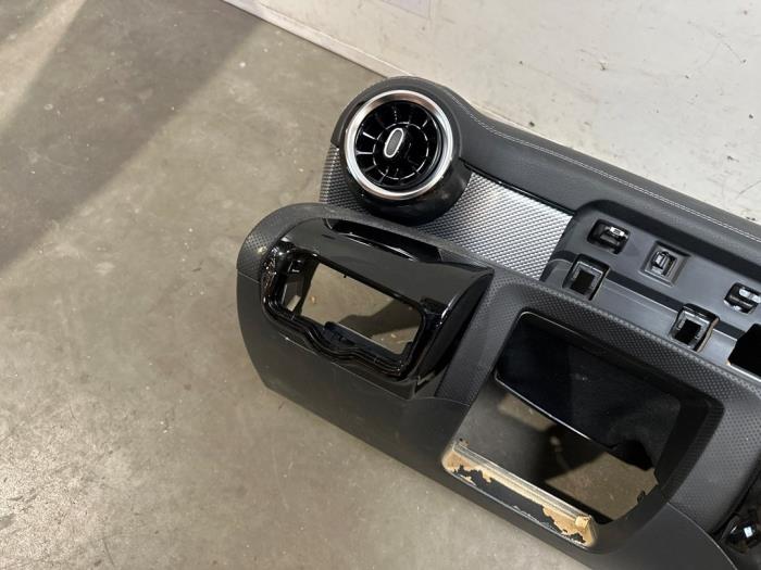 Salpicadero Mercedes CLA