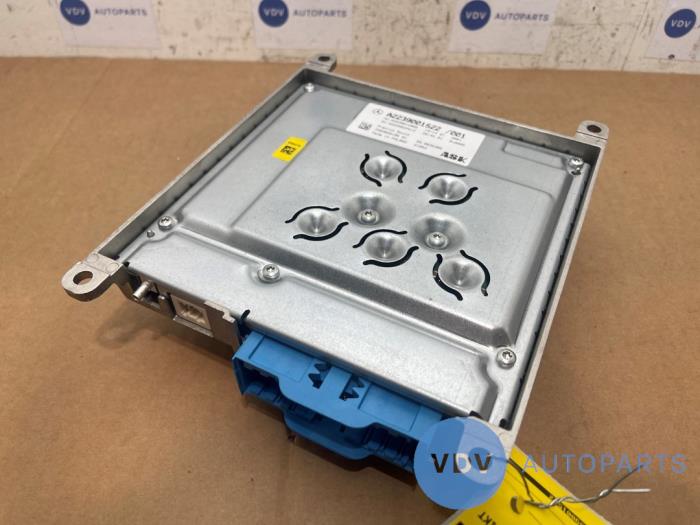 Radio versterker Mercedes S-Klasse