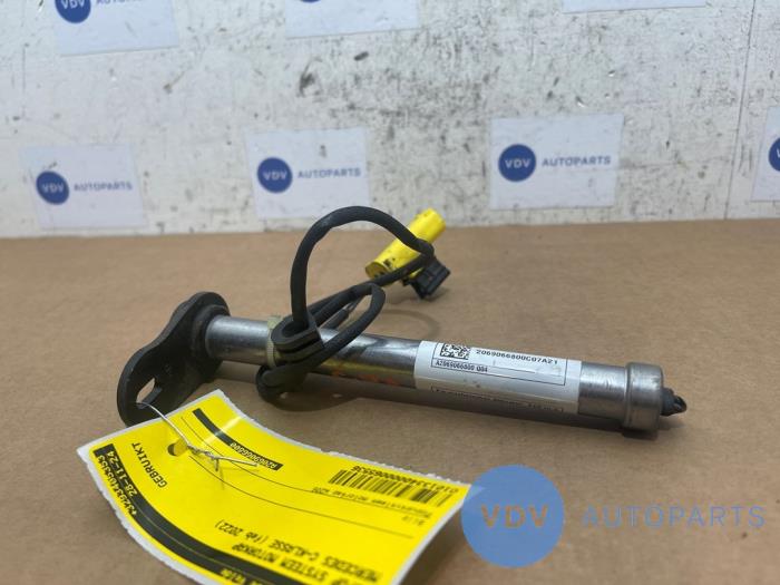 Système popup capot Mercedes C-Klasse