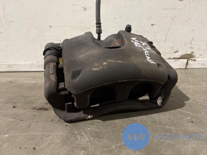 Front brake calliper, right Mercedes X-Klasse