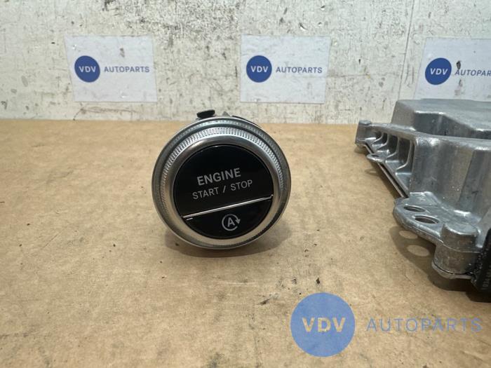 Ignition lock + computer Mercedes C-Klasse