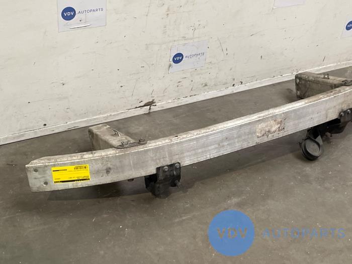 Barre châssis avant Mercedes E-Klasse