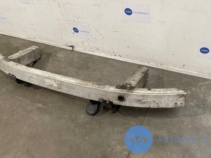 Barre châssis avant Mercedes E-Klasse