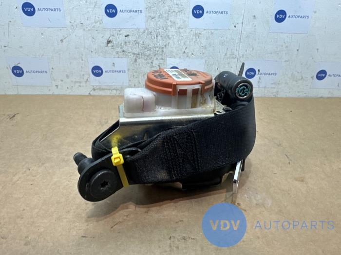 Pas bezpieczenstwa prawy przód Mercedes CLA