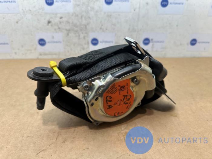 Veiligheidsgordel rechts-voor Mercedes CLA