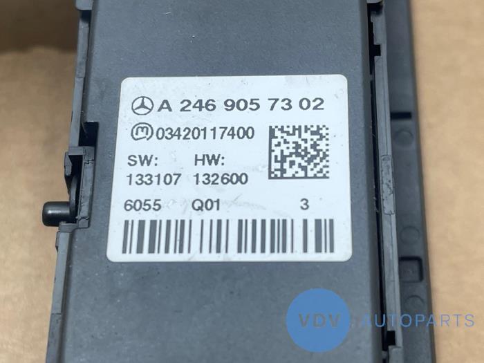 Commutateur éclairage d'urgence Mercedes GLA