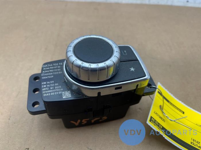 Commande ordinateur de bord Mercedes CLA