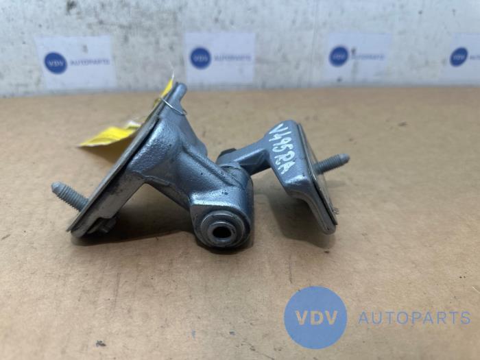 Charnière porte arrière droite Mercedes A-Klasse