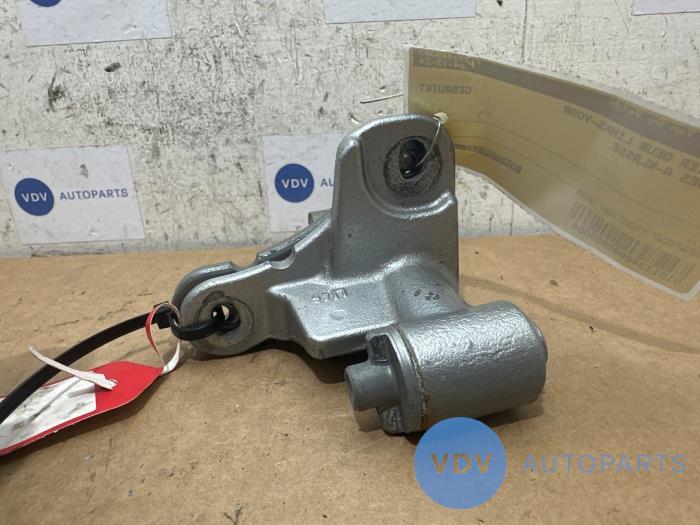 Scharnier deur links-voor Mercedes A-Klasse