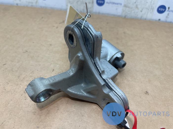 Scharnier deur links-voor Mercedes A-Klasse