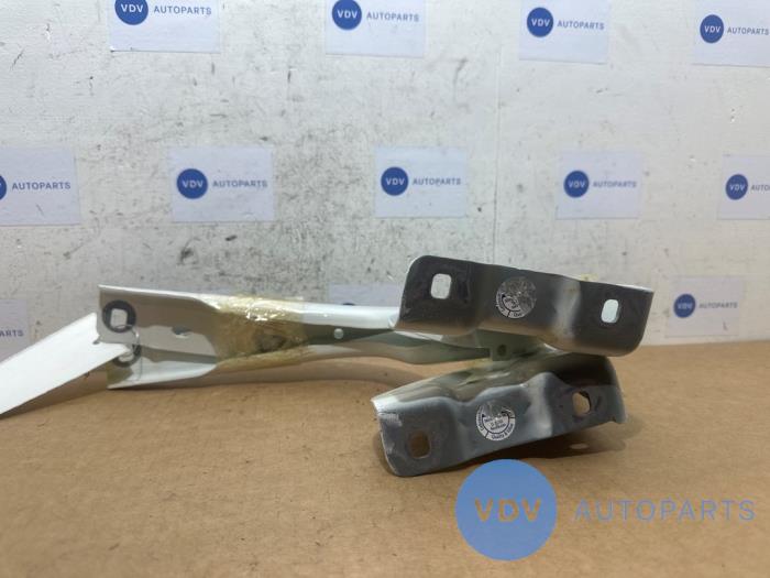 Charnière capot Mercedes B-Klasse