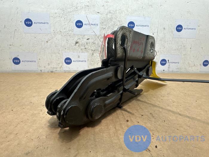 Bonnet Hinge Mercedes ML-Klasse