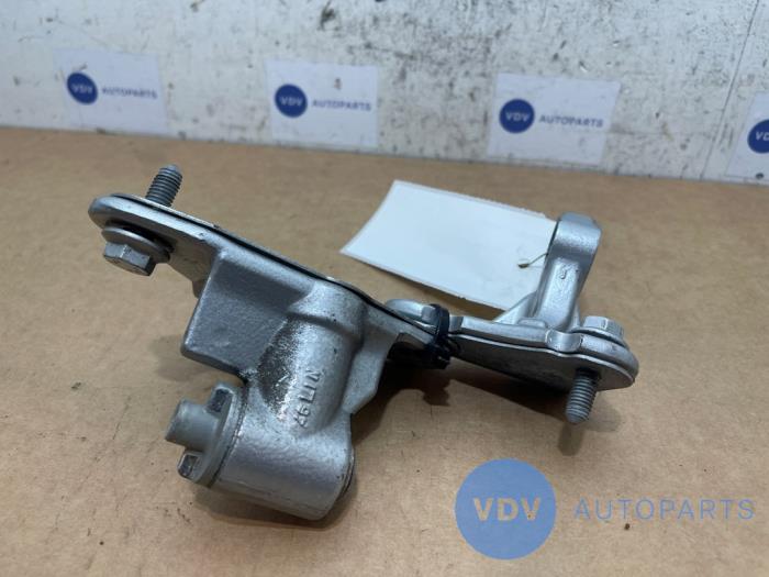 Scharnier Tür links hinten Mercedes ML-Klasse