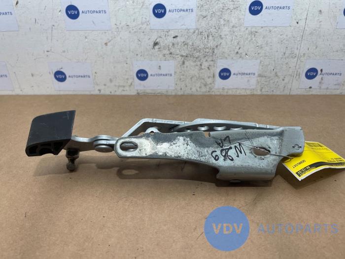 Tailgate hinge Mercedes CLK