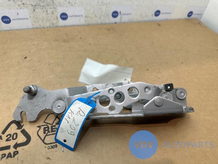Tailgate hinge Mercedes CLK
