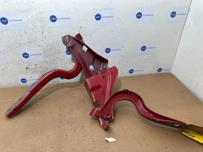 Charnière capot Mercedes B-Klasse