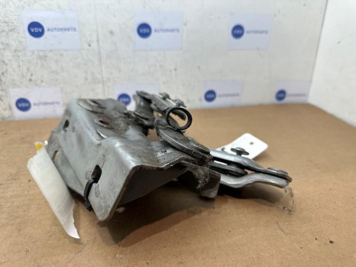 Charnière capot Mercedes B-Klasse
