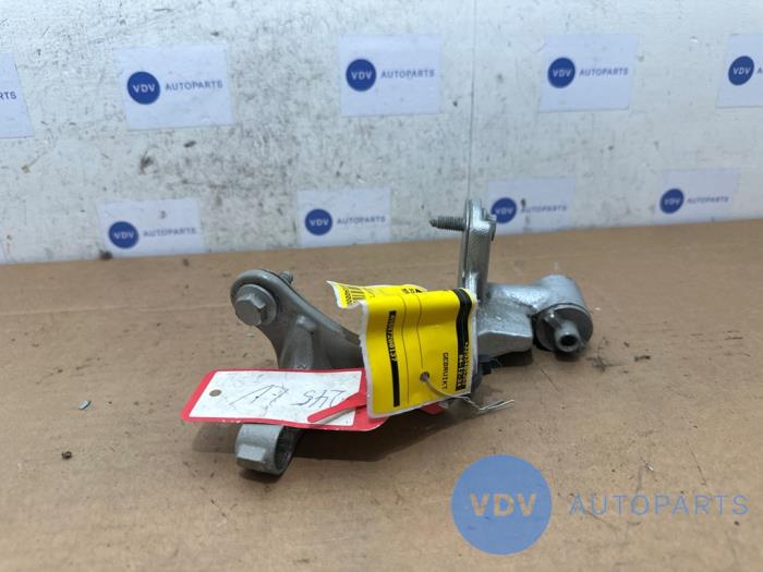 Scharnier deur links-voor Mercedes B-Klasse