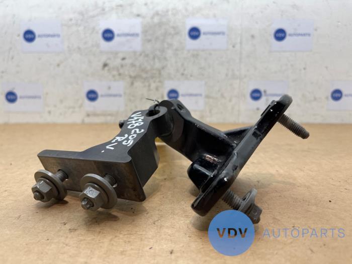 Charnière porte avant droite Mercedes C-Klasse