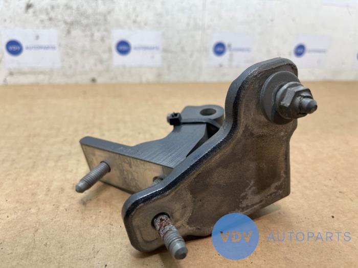 Scharnier deur rechts-voor Mercedes C-Klasse