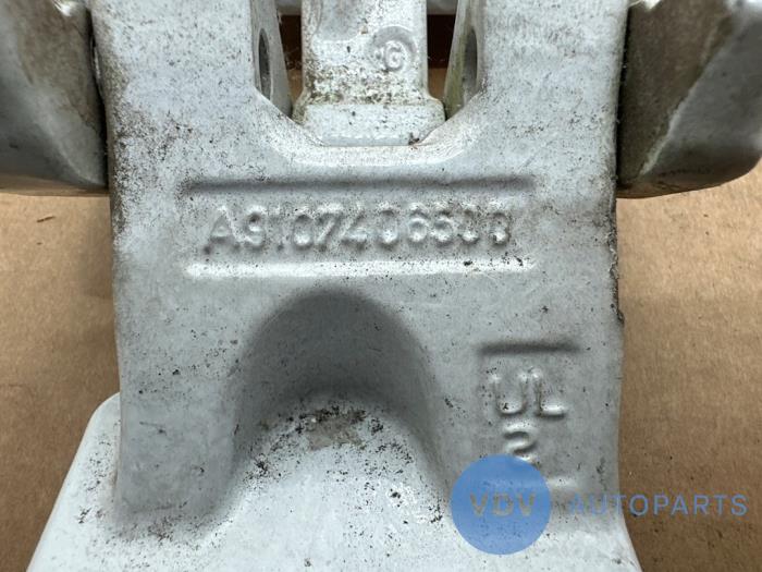 Bisagra del portón trasero Mercedes Sprinter